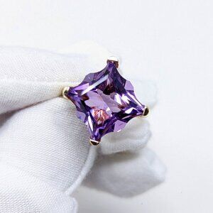 14k Vintage Solid Gold Fantasy Curvy Princess Cut Large Amethyst Cocktail Ring